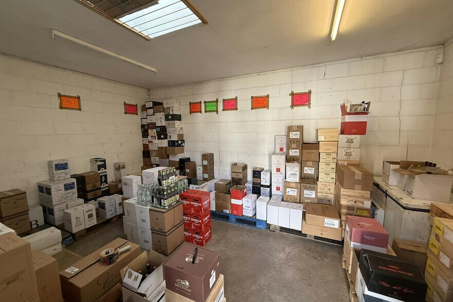 36 Kings Rd, Shalford for sale - Building Photo - Image 2 of 5