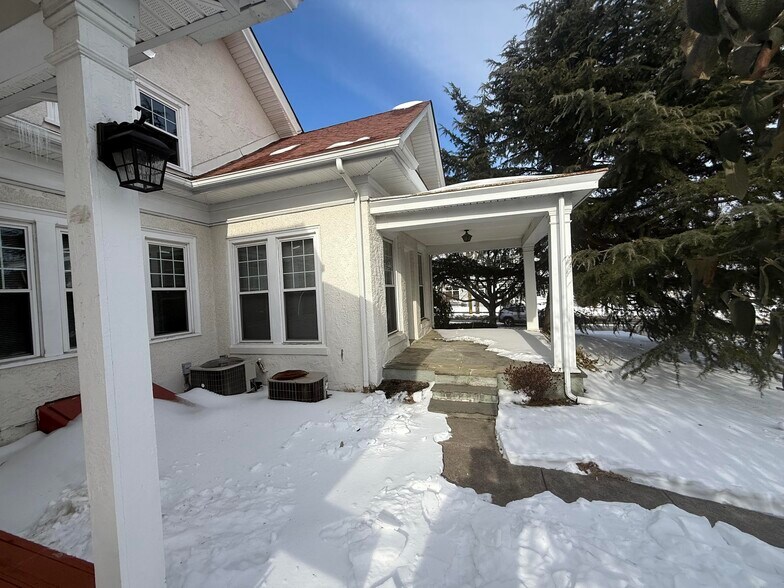 7996 Oxford Ave, Philadelphia, PA à vendre - Photo du bâtiment - Image 2 de 17