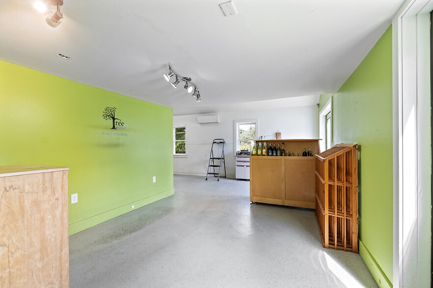 152 Fairfield St, Oakland, ME à vendre - Photo du bâtiment - Image 3 de 16
