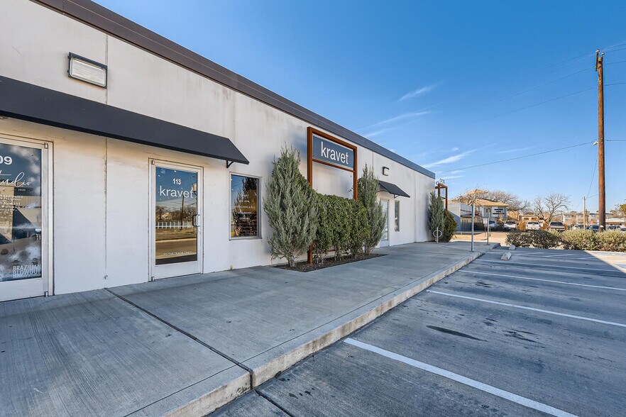 2529 Weisenberger St, Fort Worth, TX à vendre - Photo du bâtiment - Image 3 de 21