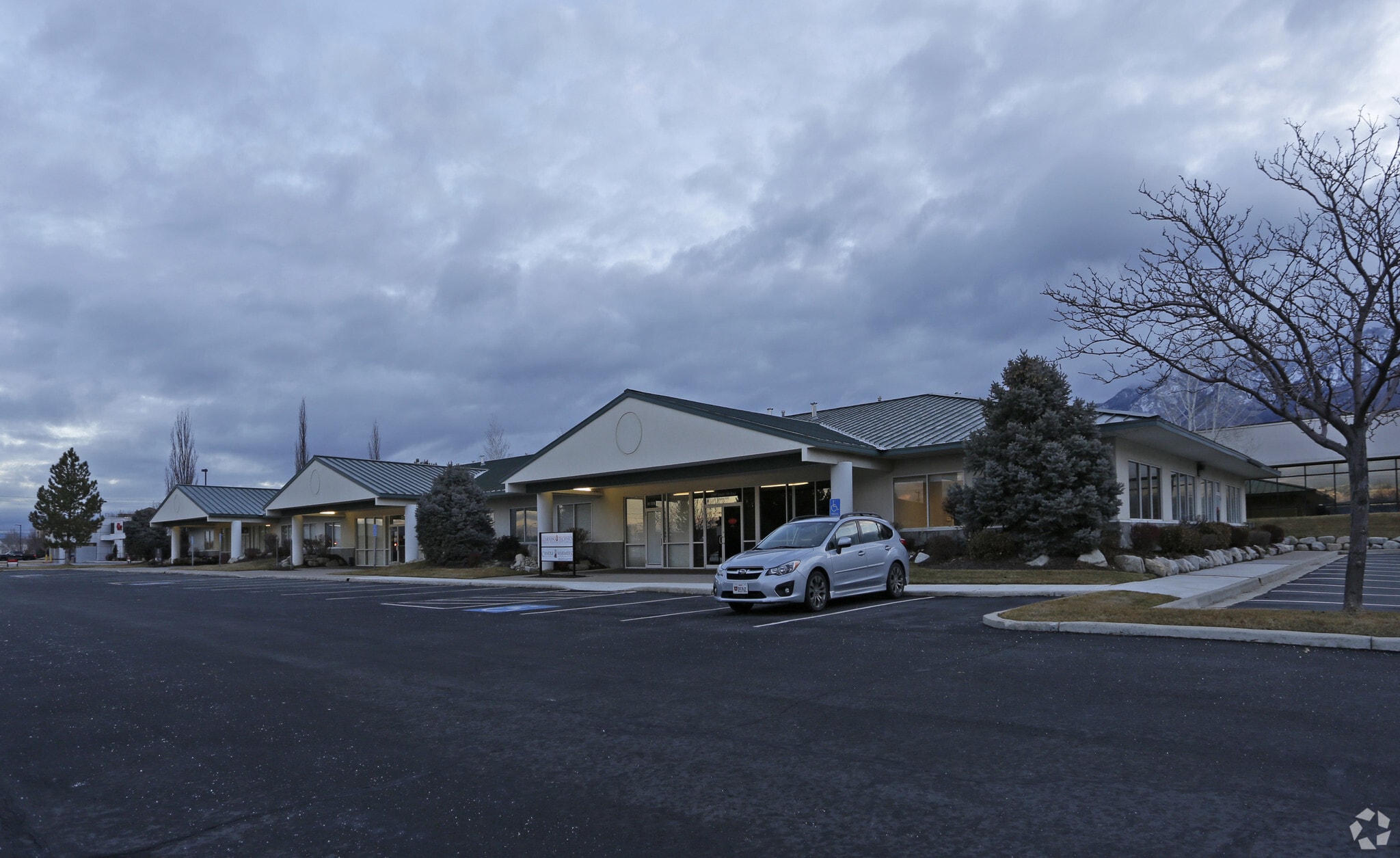 12397 S 300 E, Draper, UT for lease Primary Photo- Image 1 of 16