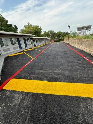 More details for 921 E 8th St, Dallas, TX - Hospitality for Sale