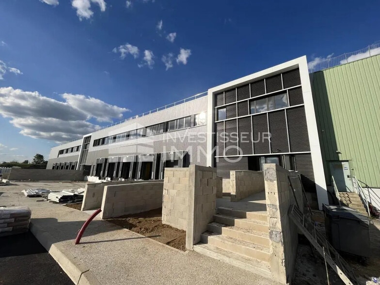 Flex in Garges-Lès-Gonesse for lease - Building Photo - Image 1 of 6