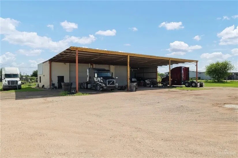 2525 NW Moorefield Rd, Mission, TX à vendre Photo du bâtiment- Image 1 de 3