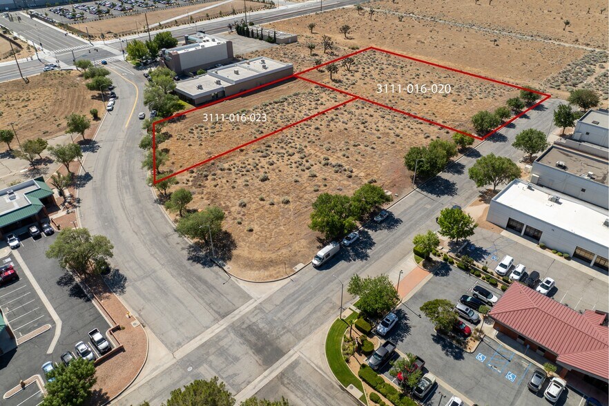 W M-4 Ave, Palmdale, CA à vendre - Photo du bâtiment - Image 3 de 5