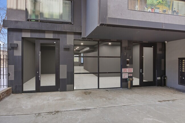 Plus de détails pour 319 Broadway, Brooklyn, NY - Bureau/Commerce de détail à louer
