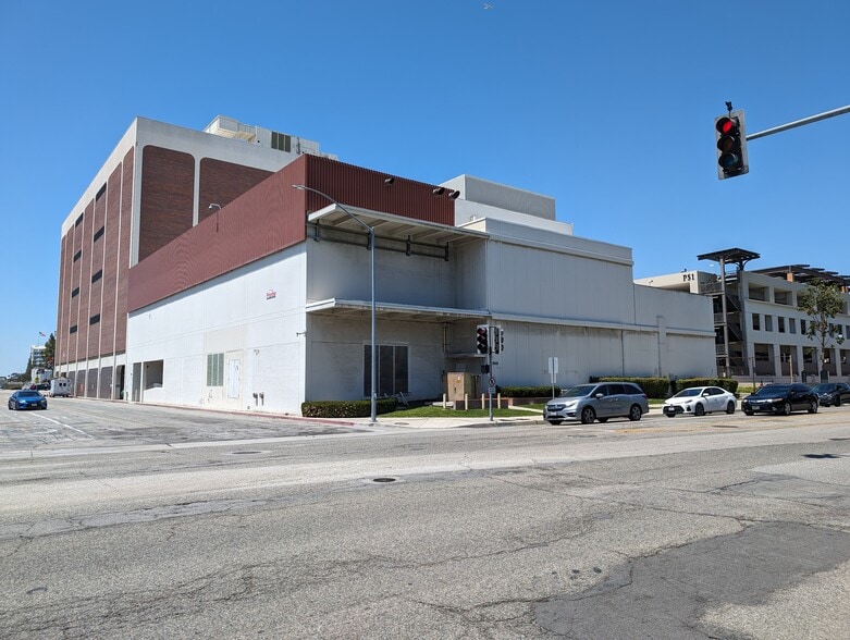 3965 Clark Ave, Long Beach, CA for sale - Building Photo - Image 1 of 17