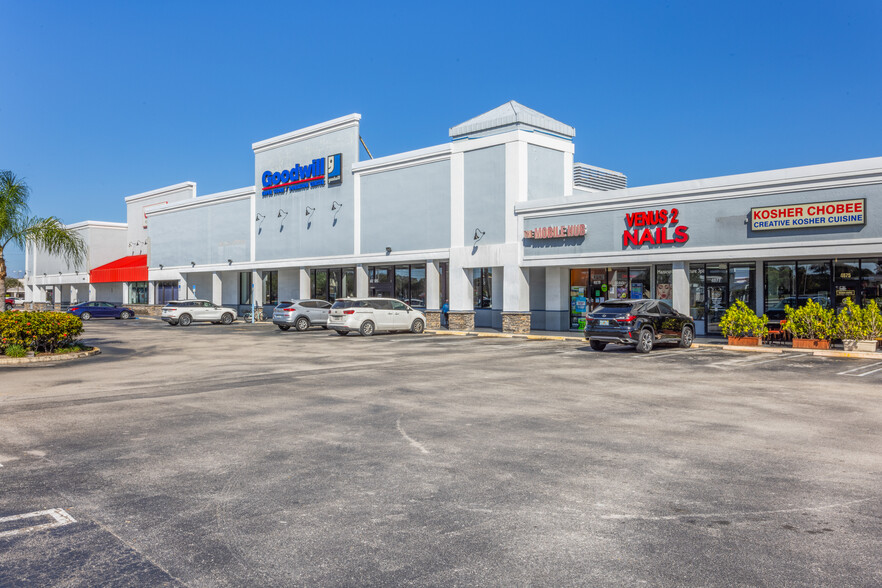 4869-4975 Okeechobee Blvd, West Palm Beach, FL for lease - Building Photo - Image 3 of 16