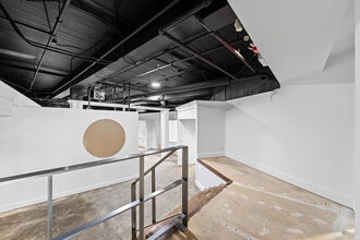 326 Davenport Rd, Toronto, ON for lease Interior Photo- Image 2 of 13