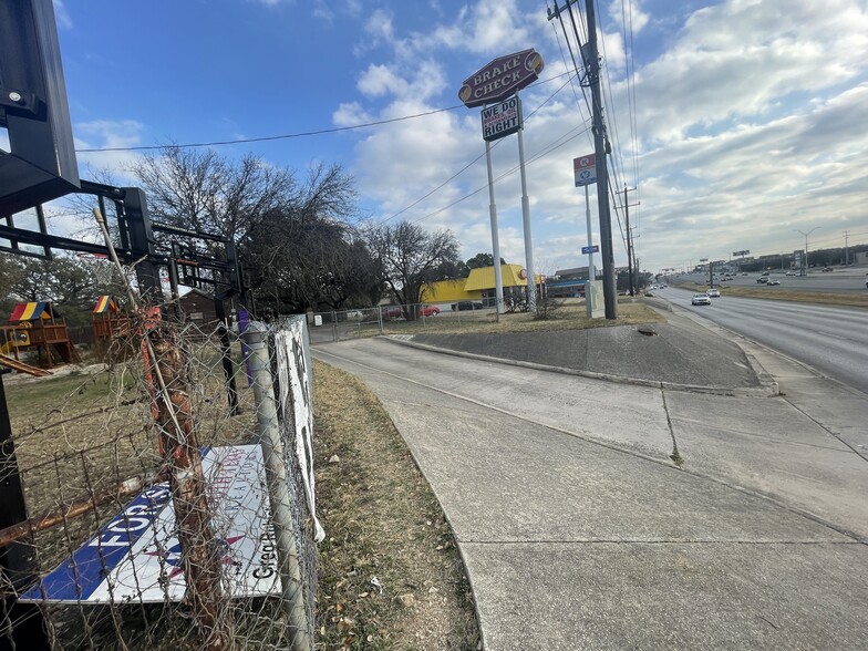 15838 San Pedro, San Antonio, TX for sale - Building Photo - Image 2 of 12