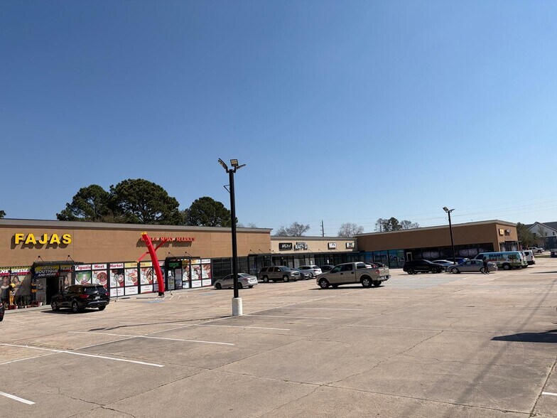 16140 Kuykendahl Rd, Houston, TX à louer - Photo du bâtiment - Image 2 de 5