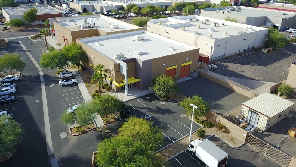 1115 W Fairmont Dr, Tempe, AZ for lease - Building Photo - Image 1 of 12