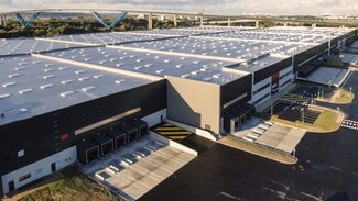 Plus de détails pour Voie Des Tadornes, Sandouville - Industriel à louer