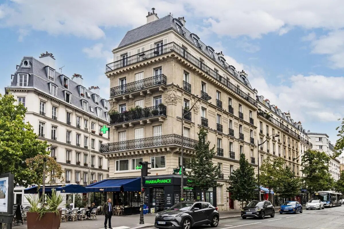 1 Rue Jouffroy D'Abbans, Paris for lease Building Photo- Image 1 of 10
