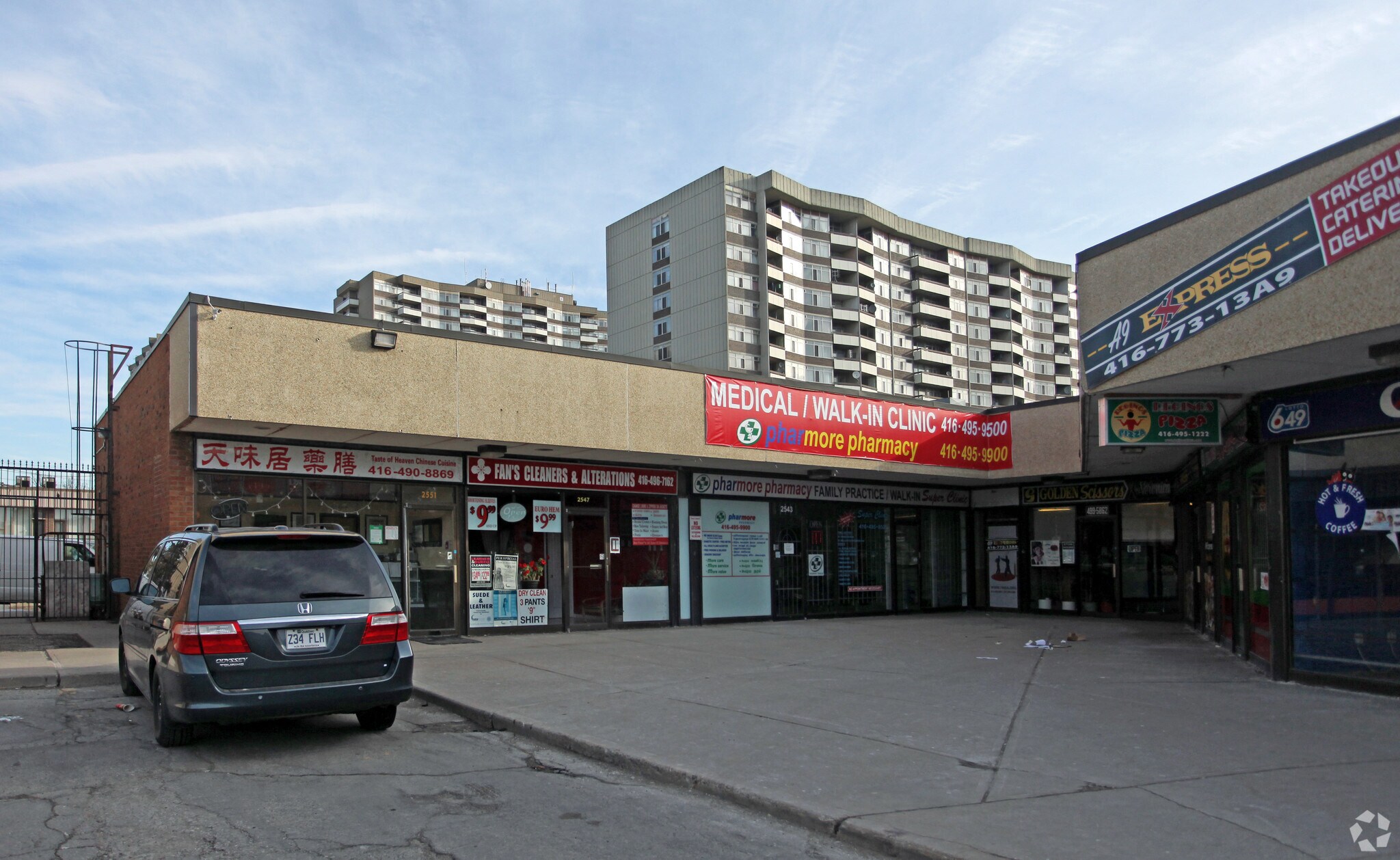 2525-2547 Pharmacy Ave, Toronto, ON à vendre Photo principale- Image 1 de 1