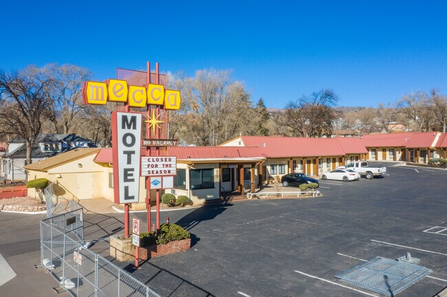 Plus de détails pour 3518 W Colorado Ave, Colorado Springs, CO - Services hôteliers à vendre