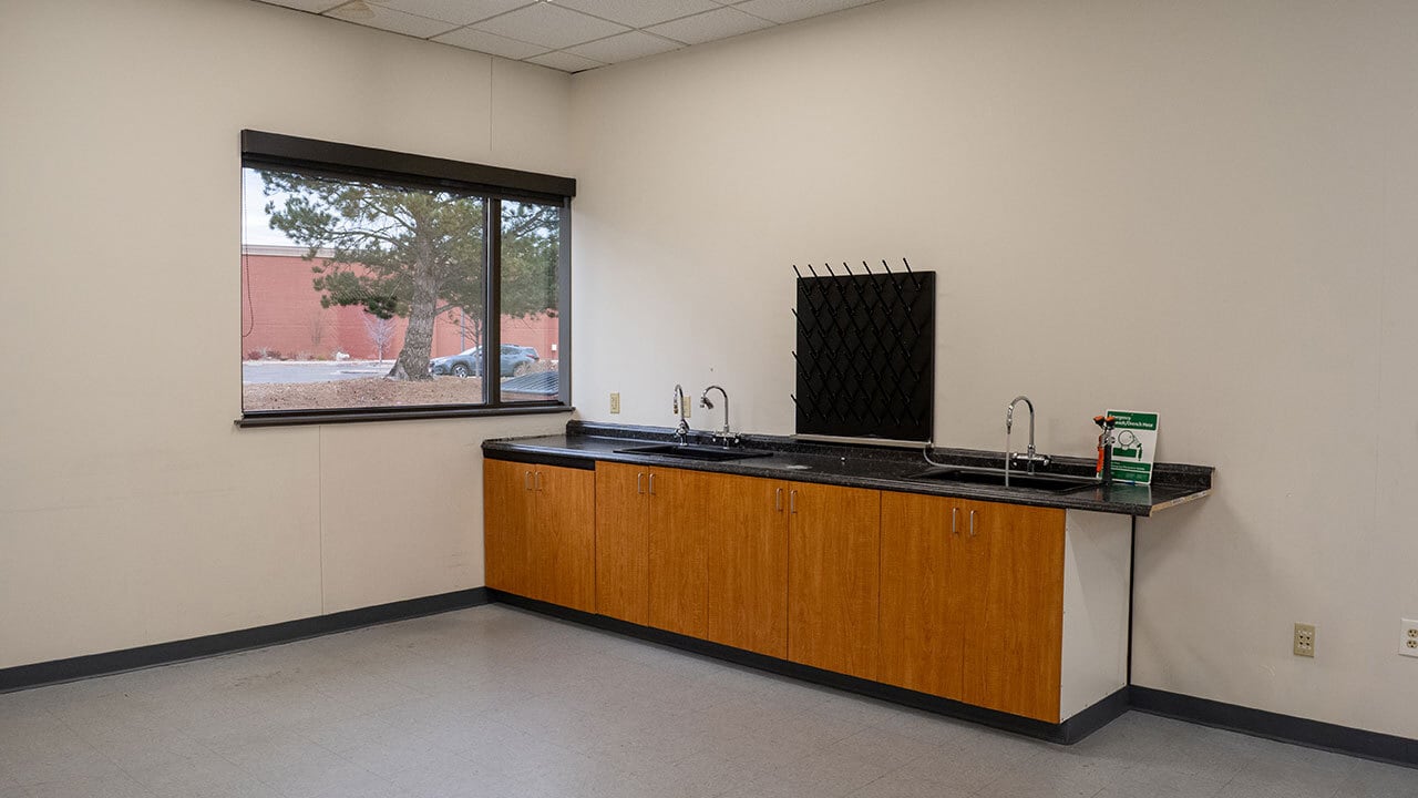 1880 Industrial Cir, Longmont, CO for lease Interior Photo- Image 1 of 11