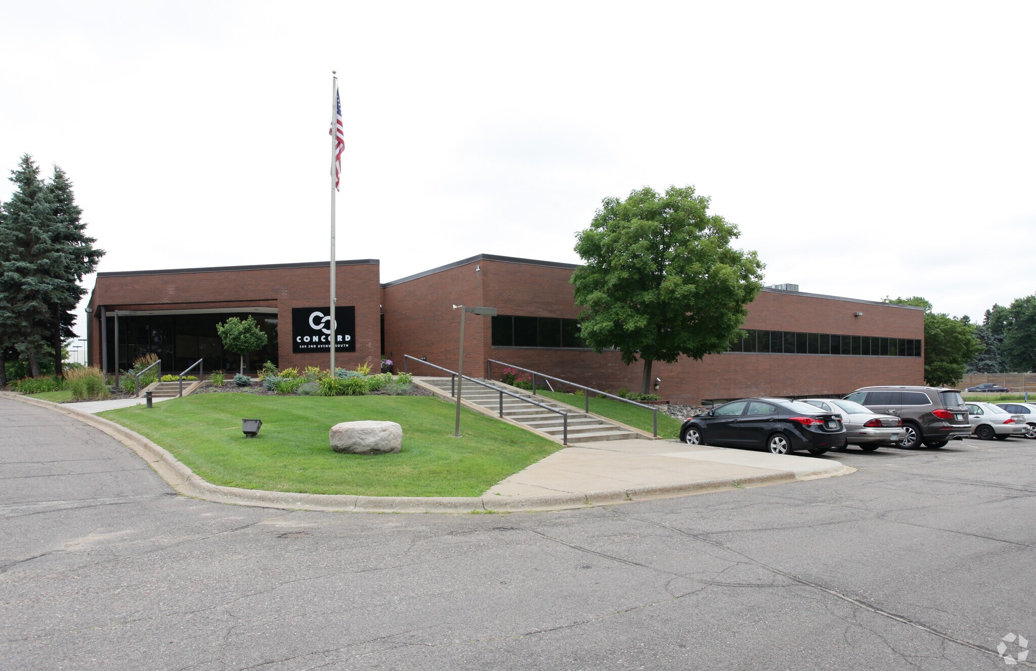 509 S 2nd Ave, Hopkins, MN à vendre Photo du bâtiment- Image 1 de 3