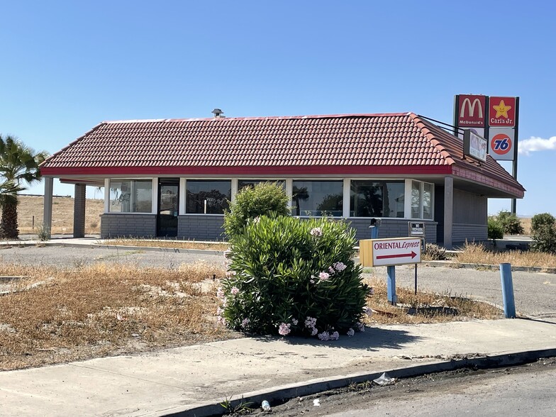 25014 W Dorris Ave, Coalinga, CA à vendre - Photo du bâtiment - Image 1 de 1