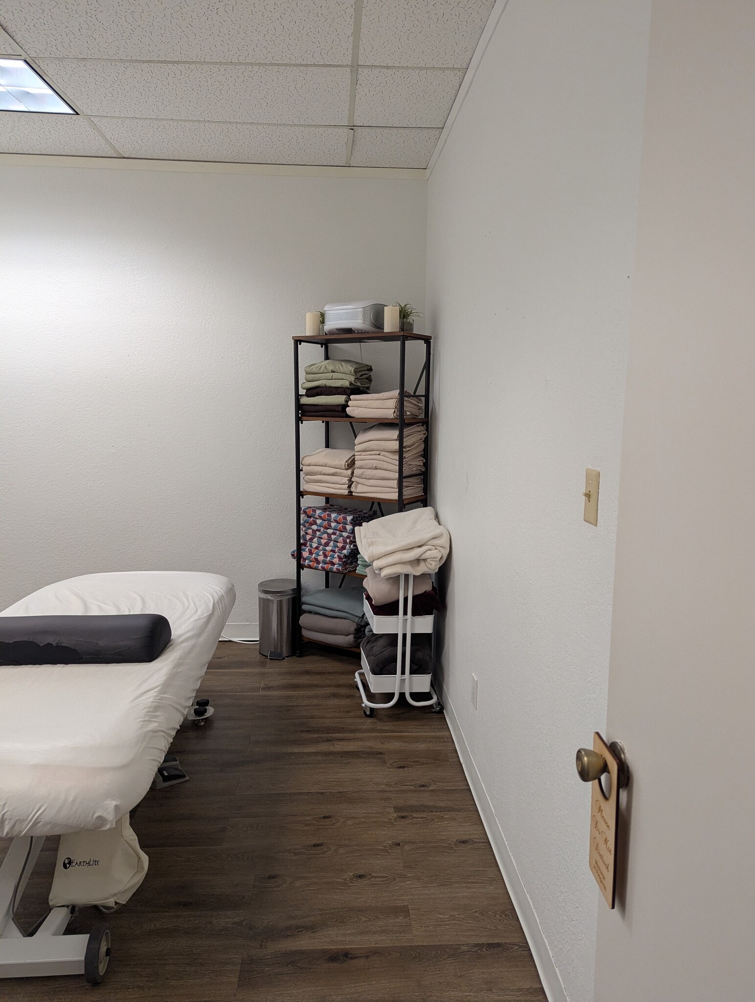 2222 Western Trails Blvd, Austin, TX for lease Interior Photo- Image 1 of 2