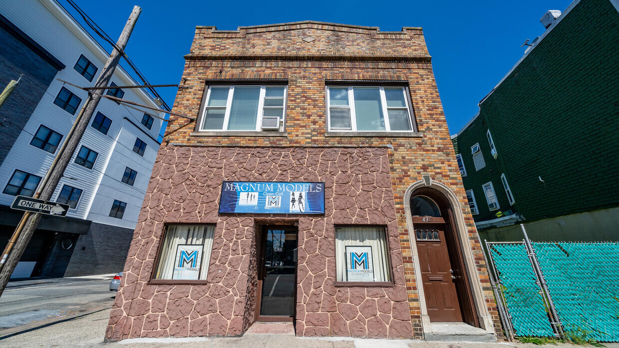 431-433 Avenue C, Bayonne, NJ for sale Building Photo- Image 1 of 12