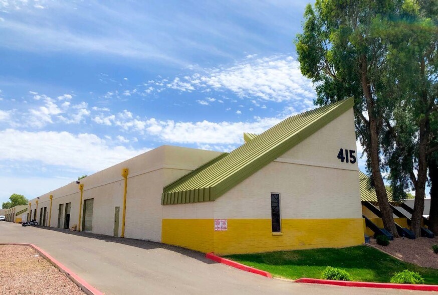 410 S Perry Ln, Tempe, AZ à louer - Photo du bâtiment - Image 3 de 8