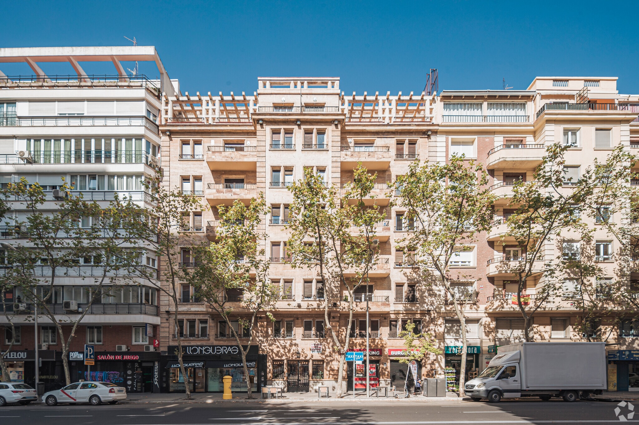 Calle de Orense, 25, Madrid, Madrid for lease Primary Photo- Image 1 of 5