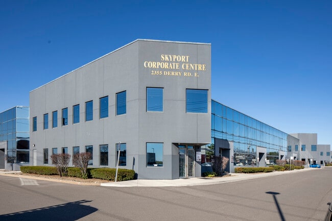 Plus de détails pour 2355 Derry Rd E, Mississauga, ON - Bureau à vendre
