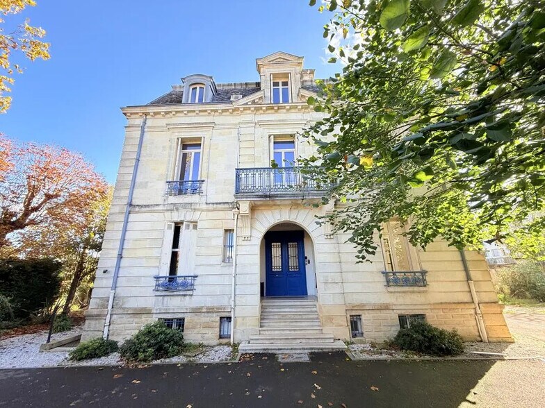 210 Cours Victor Hugo, Bègles à vendre - Photo du bâtiment - Image 2 de 26