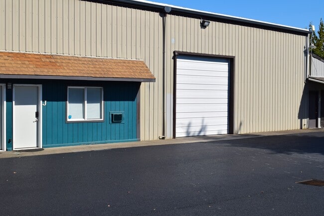 More details for 4216 W 7th Ave, Eugene, OR - Flex, Industrial for Lease