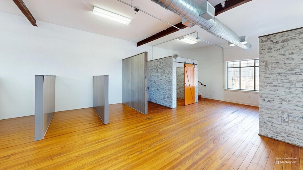 239 E Market St, West Chester, PA for lease - Interior Photo - Image 3 of 18