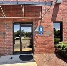 6020 Parkway North Dr, Cumming, GA for lease Interior Photo- Image 1 of 9