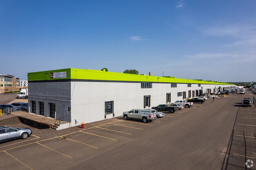 740-756 Vandalia St, Saint Paul, MN à louer - Photo du bâtiment - Image 1 de 8