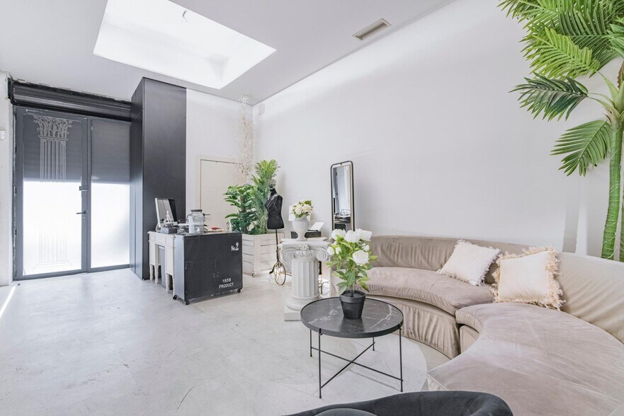 Cuesta del Perro, 1, Granada, Granada for sale - Building Photo - Image 2 of 28
