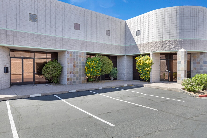 7860 E McClain Dr, Scottsdale, AZ for lease - Building Photo - Image 2 of 6