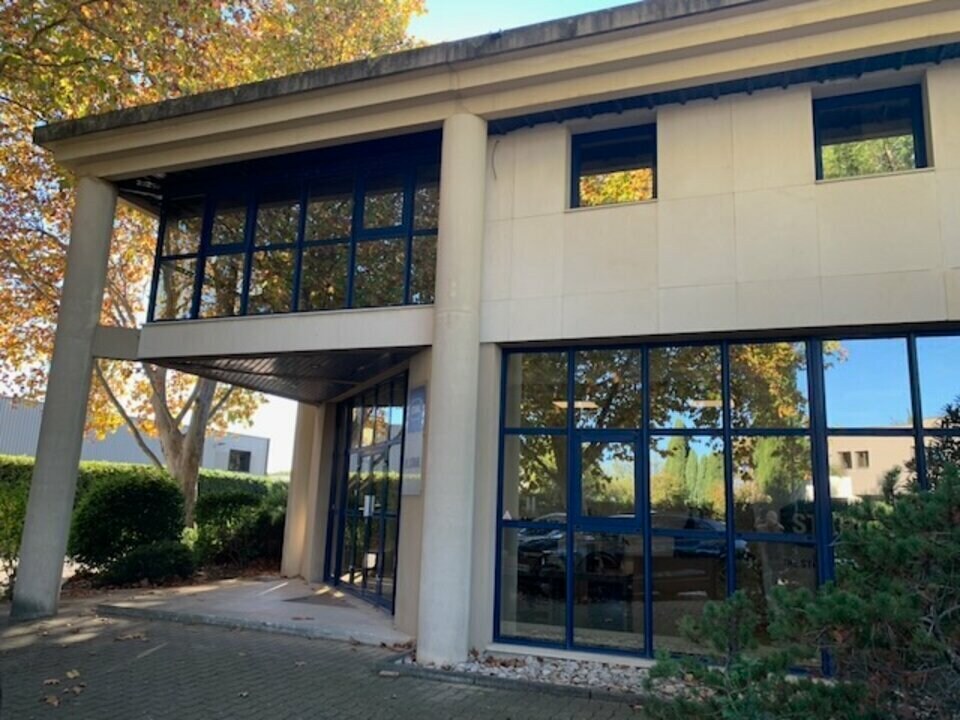 Office in Avignon for sale Building Photo- Image 1 of 13