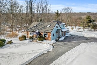 Plus de détails pour 5069 Milford Rd, East Stroudsburg, PA - Services hôteliers à vendre