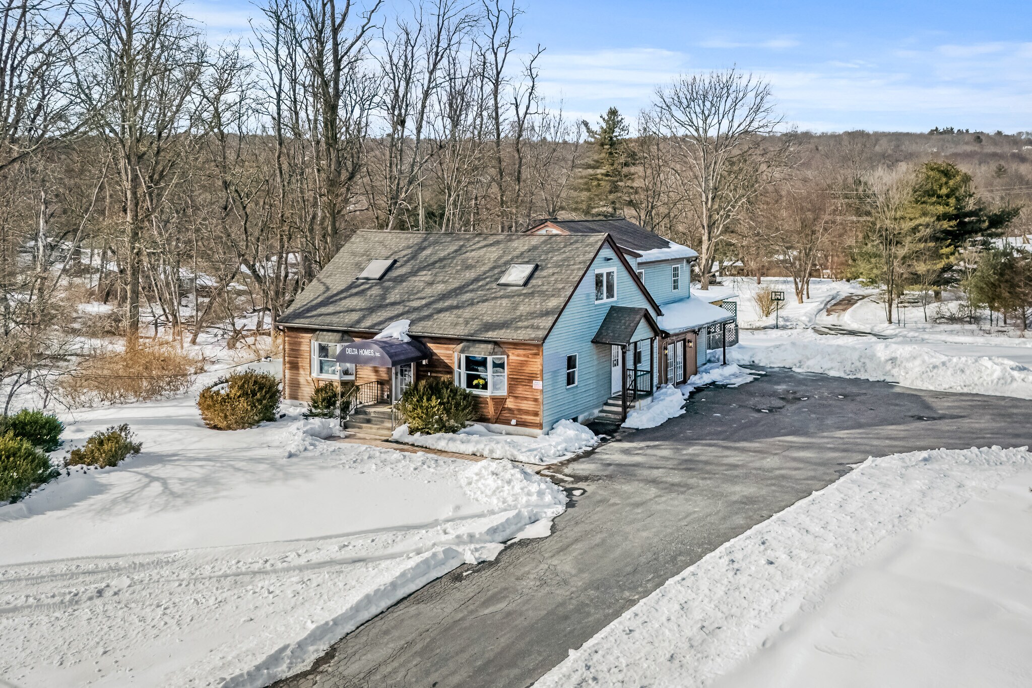 5069 Milford Rd, East Stroudsburg, PA à vendre Photo principale- Image 1 de 37