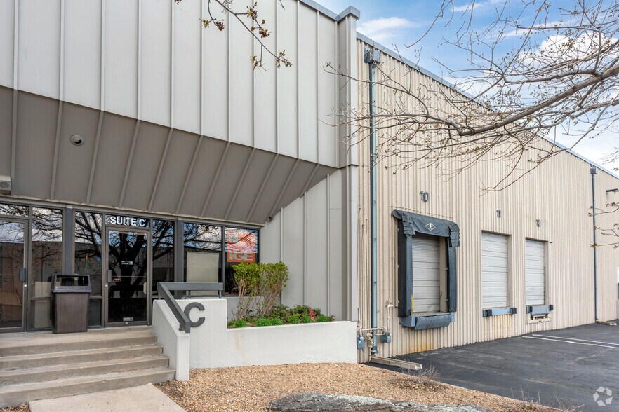 11101 E 53rd Ave, Denver, CO à louer - Photo du bâtiment - Image 2 de 5