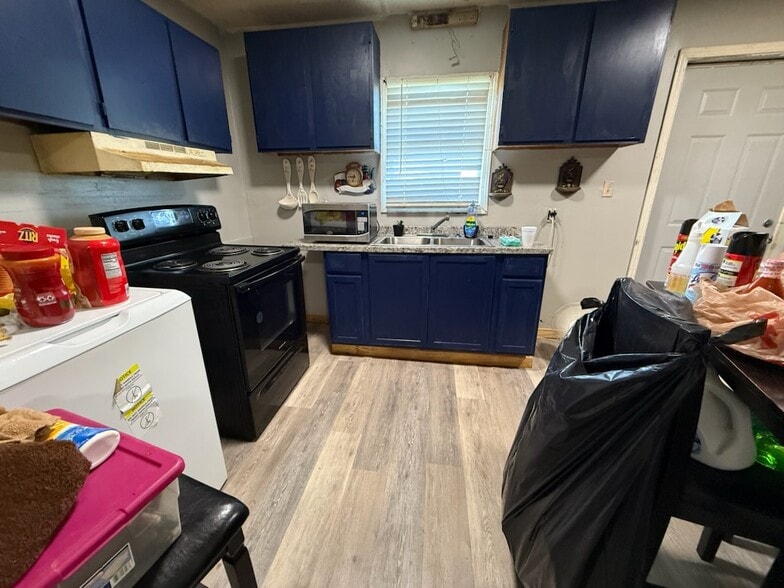 Booker T Road, Reynolds, GA for sale - Interior Photo - Image 3 of 5