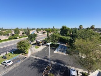 Plus de détails pour 3650 Gosford Rd, Bakersfield, CA - Commerce de détail à louer
