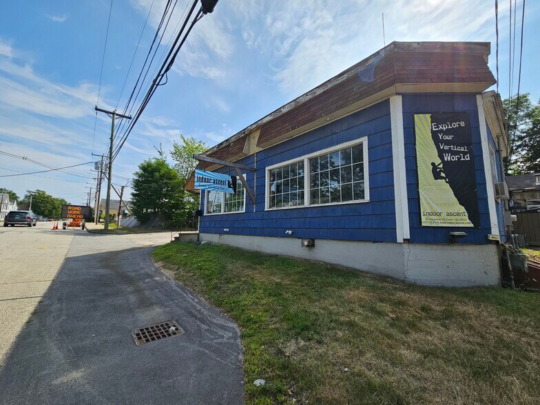 47 Broadway, Dover, NH à vendre - Photo du bâtiment - Image 2 de 9