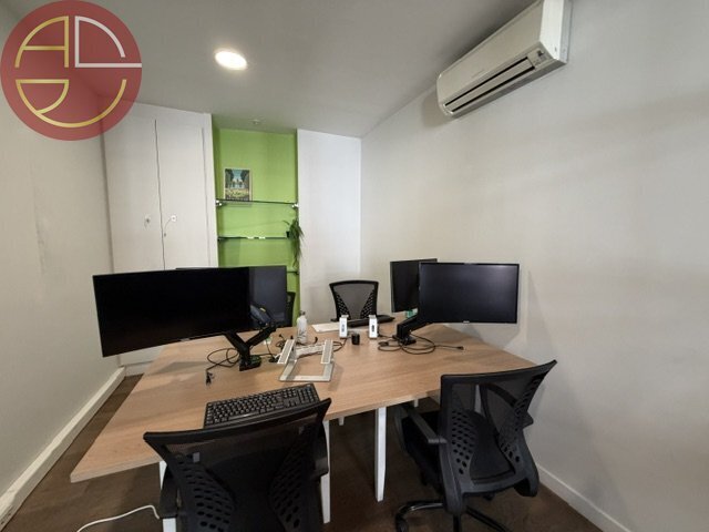 Office in Toulouse for lease - Interior Photo - Image 3 of 6