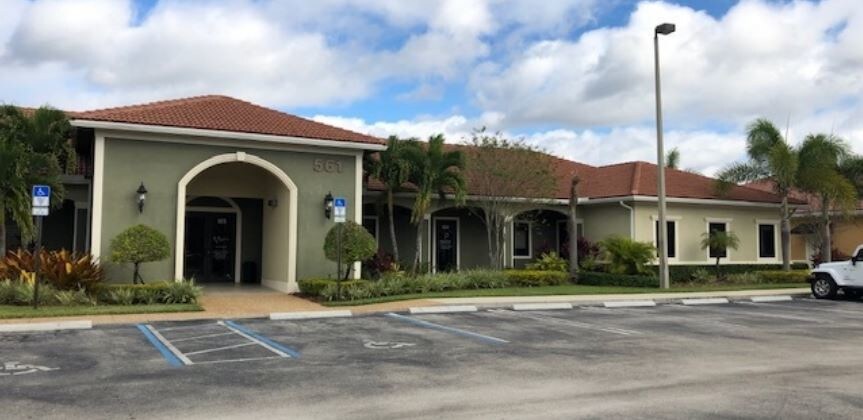 561 NW Lake Whitney, Port Saint Lucie, FL for sale - Building Photo - Image 3 of 17