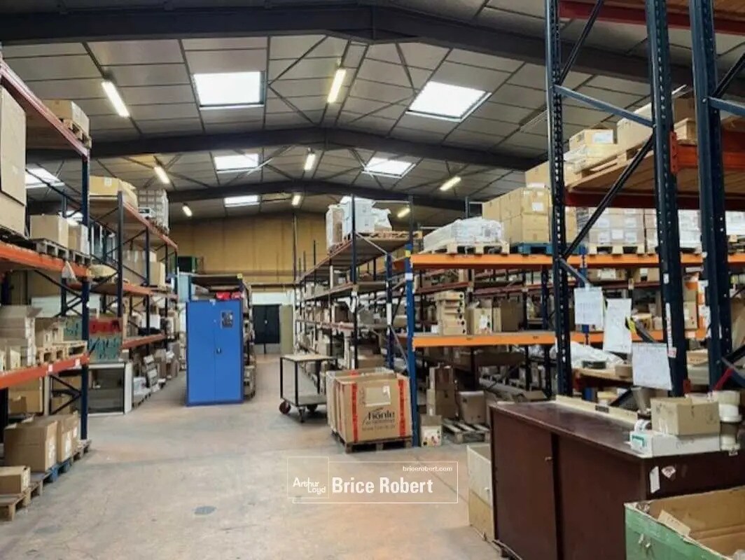 Office in Chassieu for lease Interior Photo- Image 1 of 7