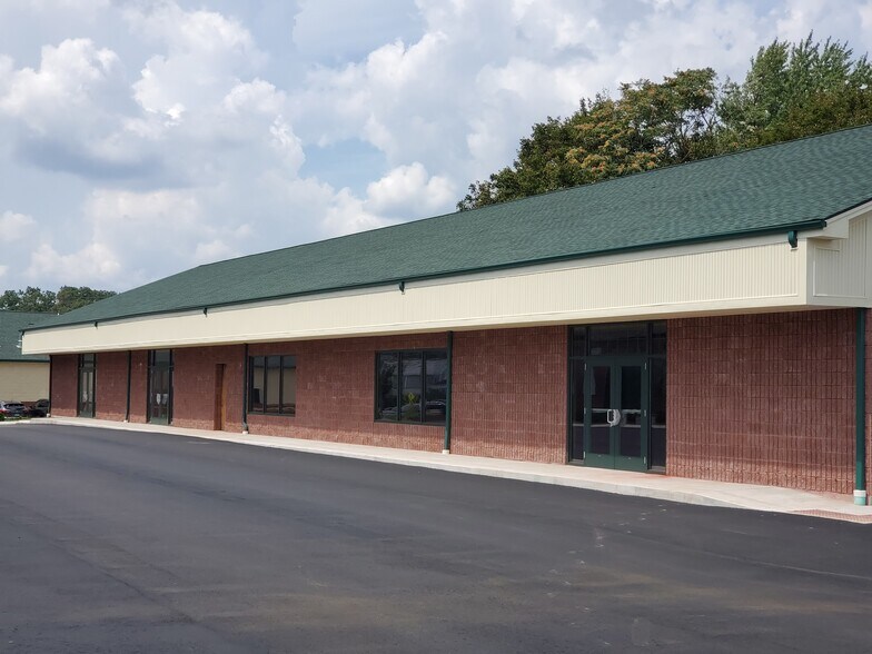 99 E Main St, Middletown, CT à louer - Photo du bâtiment - Image 2 de 7