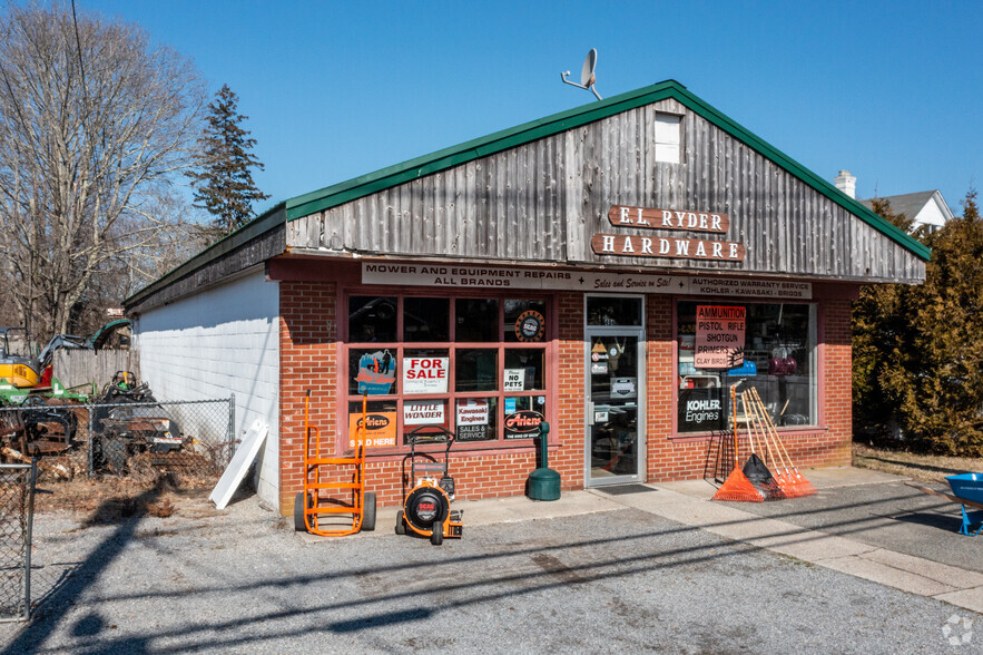 494 Montauk Hwy, East Quogue, NY for sale - Building Photo - Image 2 of 23