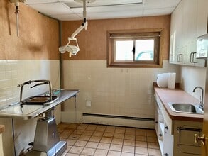 3805 S Kinnickinnic Ave, Milwaukee, WI à vendre Photo intérieure- Image 2 de 18