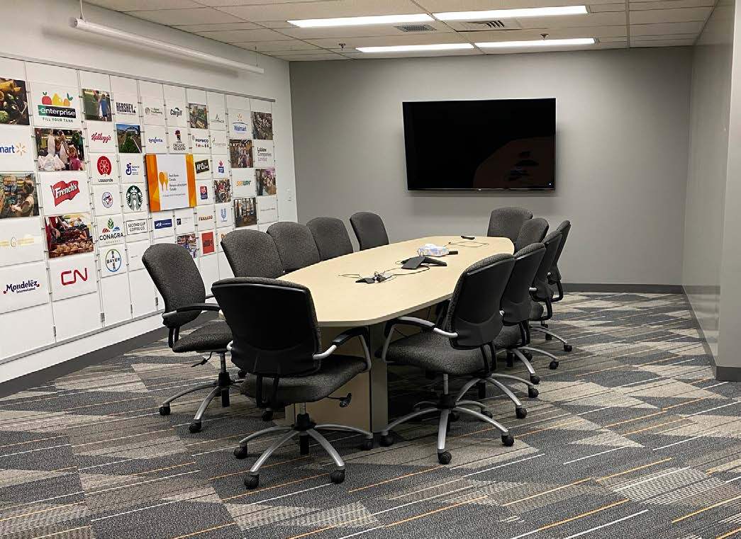 5090 Explorer Dr, Mississauga, ON à louer Photo intérieure- Image 1 de 3