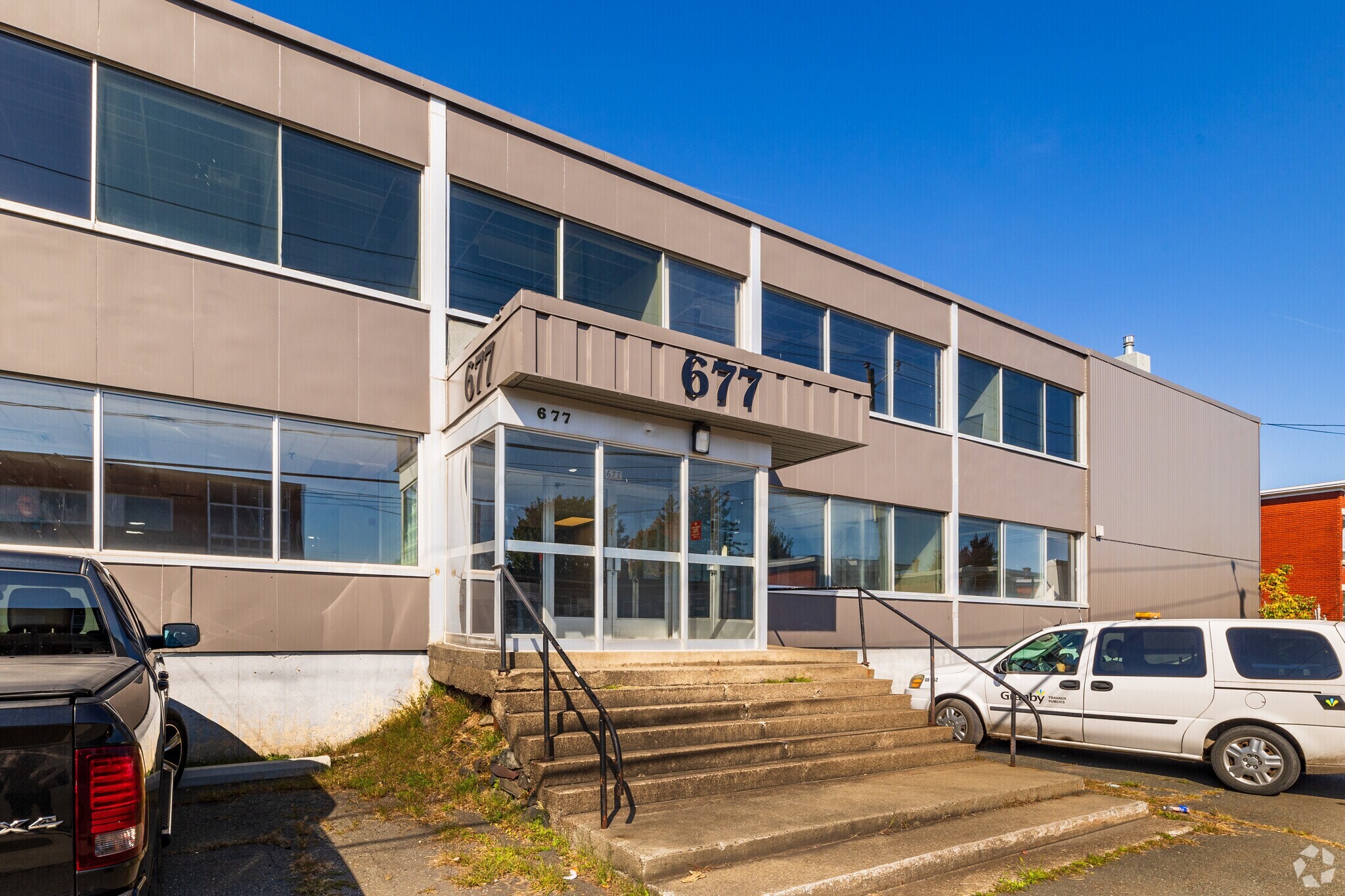 677 Rue Douville, Granby, QC for lease Building Photo- Image 1 of 15